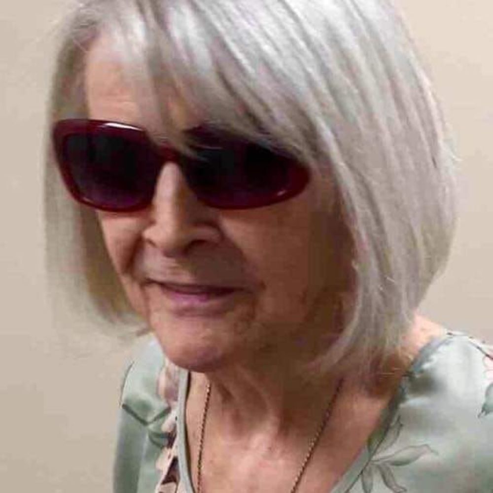 Meet your Posher, Teresa